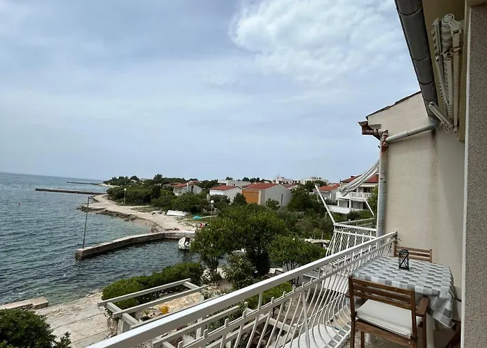 Lägenhet House Paula Petrcane