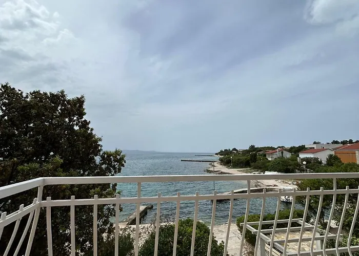 Lägenhet House Paula *