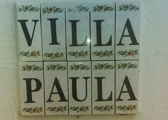 House Paula דירה *